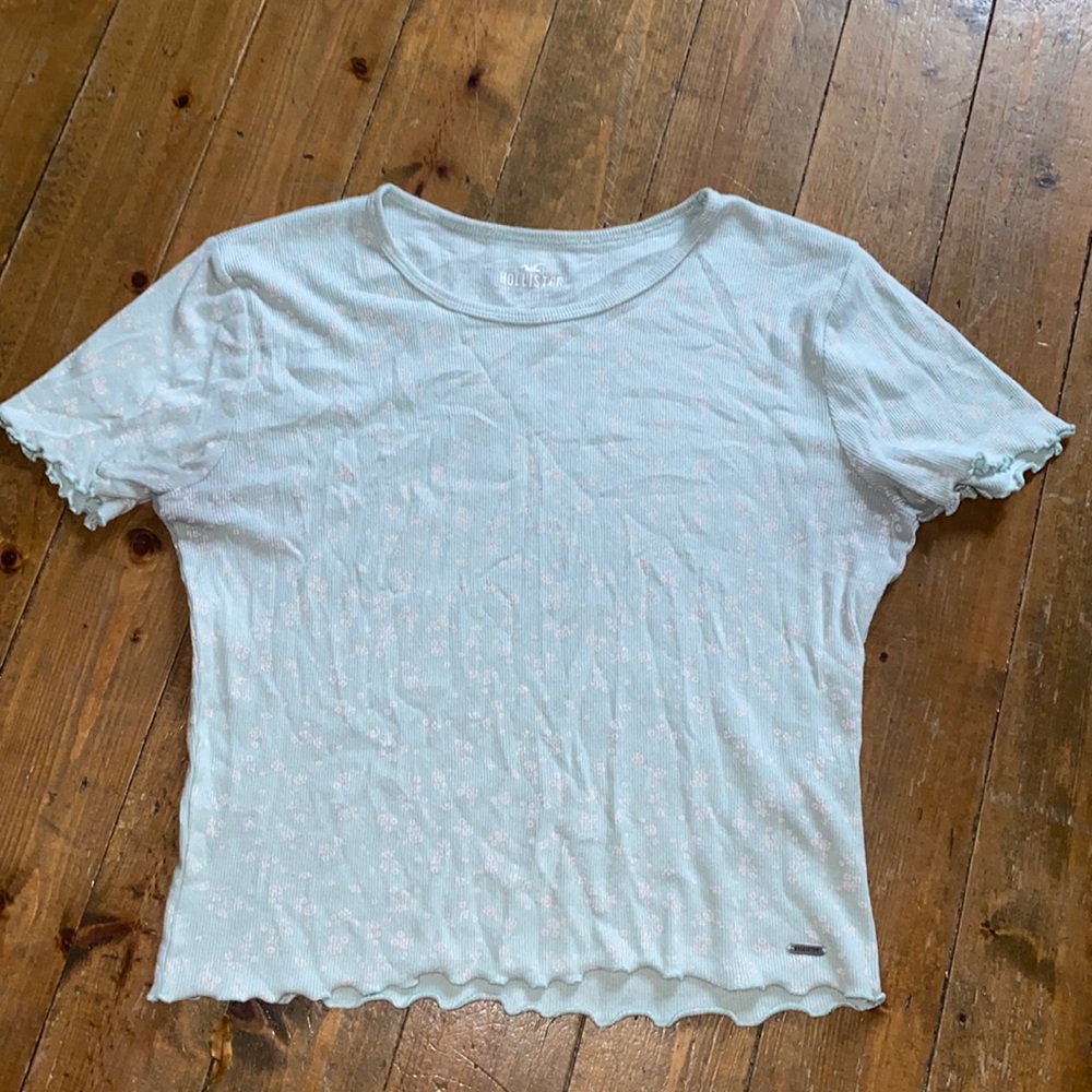 Hollister mint color crop top size medium
